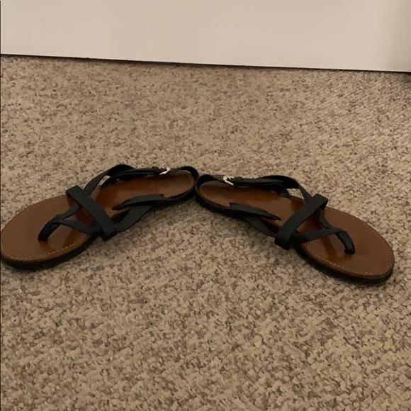 Gucci Authentic black logo strappy REI calf sandal - Picture 7 of 13